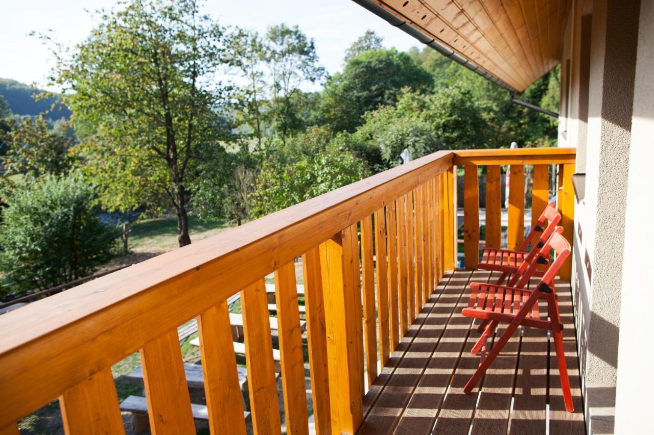 Penzion Krizky Mala Skala Ngoại thất bức ảnh